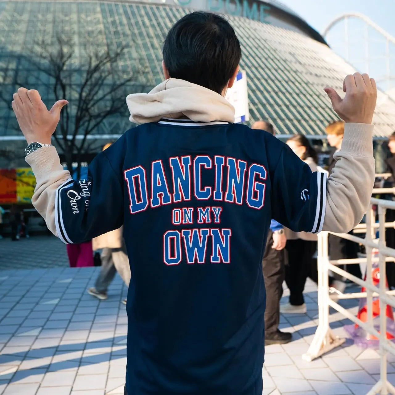 'Dancing On My Own' Premium Navy Baseball Jersey Secondary image